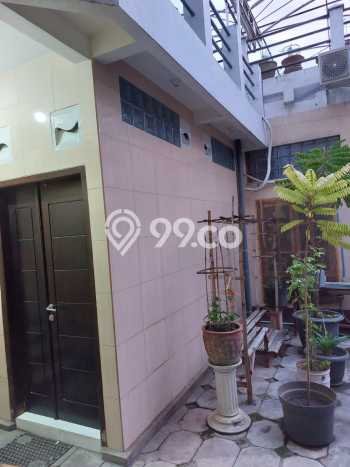 Rumah Mewah LB 500m2 Siap Huni Desain Elegan di Kediri, Kediri Rumah Mewah LB 500m2 Siap Huni Desain Elegan di Kediri, Kediri