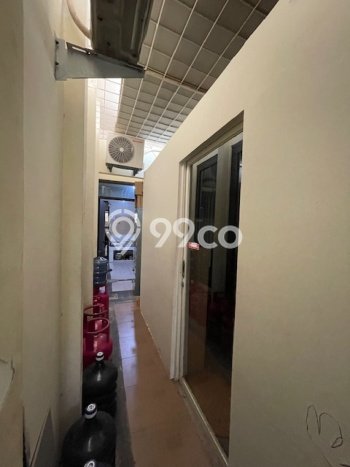 Hunian Mewah LB 300m2 Siap Pakai Desain Elegan di kertajaya, Surabaya Hunian Mewah LB 300m2 Siap Pakai Desain Elegan di kertajaya, Surabaya