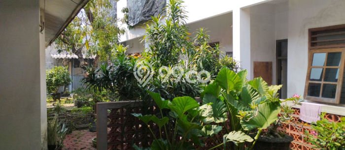 For Sale Rumah Mewah Exclusive di Sukolilo, Surabaya For Sale Rumah Mewah Exclusive di Sukolilo, Surabaya
