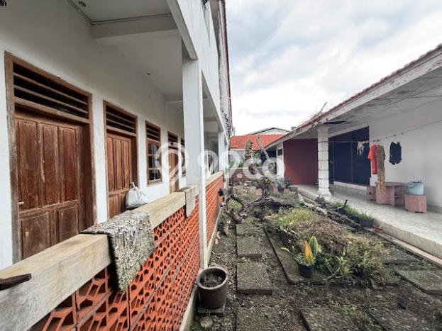 For Sale Rumah Mewah Exclusive di Sukolilo, Surabaya For Sale Rumah Mewah Exclusive di Sukolilo, Surabaya