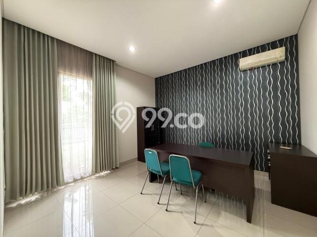 Rumah Luxury Modern Tanpa Renovasi di Sukomanunggal Surabaya Rumah Luxury Modern Tanpa Renovasi di Sukomanunggal Surabaya