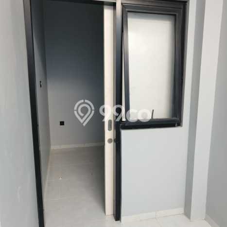 Rumah Luxury Modern Siap Huni di Pakuwon Indah Surabaya Rumah Luxury Modern Siap Huni di Pakuwon Indah Surabaya