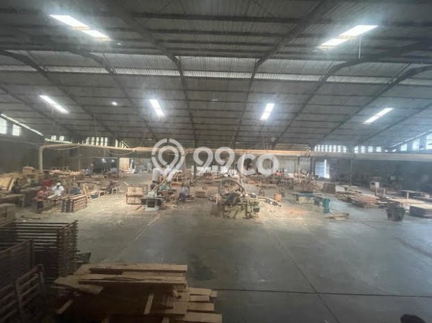 Pabrik Dijual Lokasi Emas di Batealit Luas 3600m2 Pabrik Dijual Lokasi Emas di Batealit Luas 3600m2