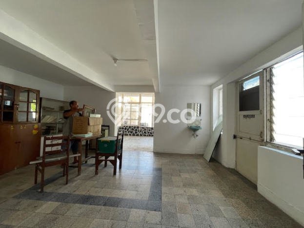 Jual Rumah Mewah Elegan Dengan View Eksklusif di Raya Darmo, Surabaya Jual Rumah Mewah Elegan Dengan View Eksklusif di Raya Darmo, Surabaya