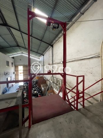 Unit Gudang Dijual di Surabaya LT 568m2 & LB 480m2 Unit Gudang Dijual di Surabaya LT 568m2 & LB 480m2