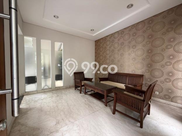 Rumah Luxury Modern Tanpa Renovasi di Sukomanunggal Surabaya Rumah Luxury Modern Tanpa Renovasi di Sukomanunggal Surabaya