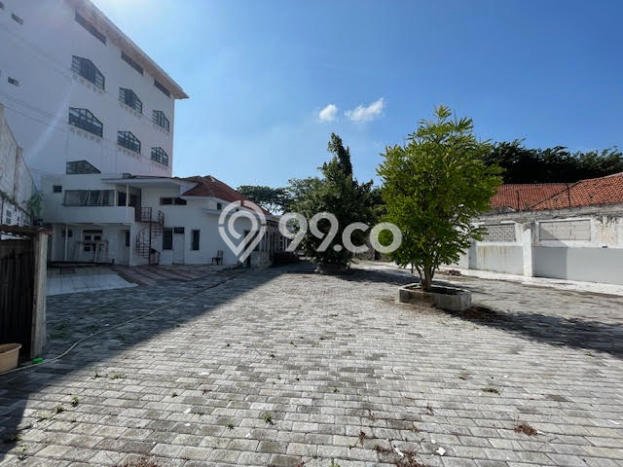 Jual Rumah Mewah Elegan Dengan View Eksklusif di Raya Darmo, Surabaya Jual Rumah Mewah Elegan Dengan View Eksklusif di Raya Darmo, Surabaya