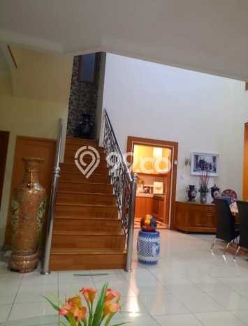 Ready to Use! Luxury House LT 200m2 Desain Elegan di Permata Buana Ready to Use! Luxury House LT 200m2 Desain Elegan di Permata Buana