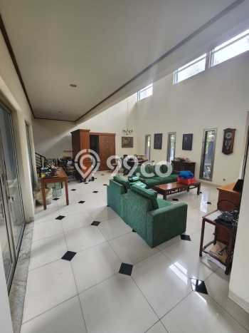 Jual Cepat Hunian Elegan Klasik di Jakarta Barat Jual Cepat Hunian Elegan Klasik di Jakarta Barat
