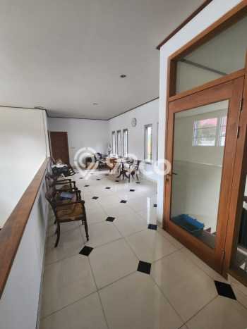 Jual Cepat Hunian Elegan Klasik di Jakarta Barat Jual Cepat Hunian Elegan Klasik di Jakarta Barat