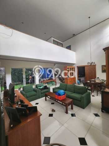 Jual Cepat Hunian Elegan Klasik di Jakarta Barat Jual Cepat Hunian Elegan Klasik di Jakarta Barat