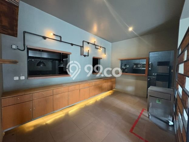 Unit Komersial Paling Strategis di Lippo Cikarang Cikarang dengan LB 700m2 Unit Komersial Paling Strategis di Lippo Cikarang Cikarang dengan LB 700m2