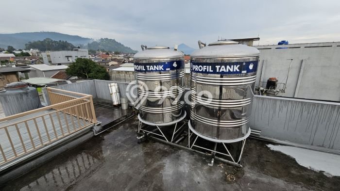 Untuk Disewa Ruko di Lembang Bandung Barat LT 140m2, LB 220m2 Untuk Disewa Ruko di Lembang Bandung Barat LT 140m2, LB 220m2
