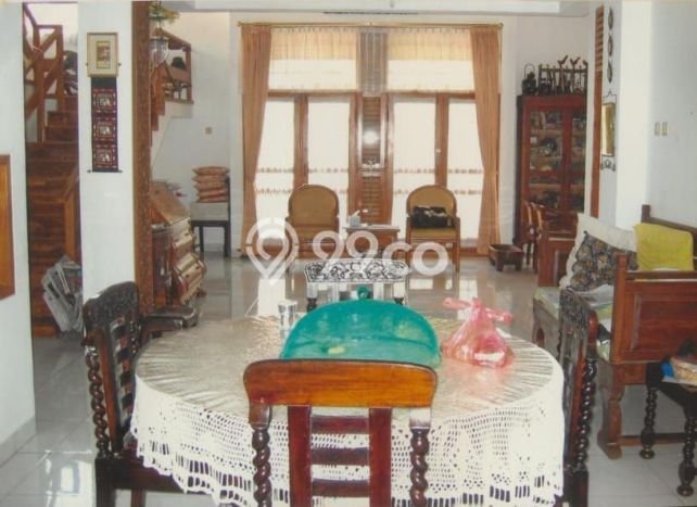Rumah hoek bagus terawat di jalan dangdeur Surya sumantri bandung Rumah hoek bagus terawat di jalan dangdeur Surya sumantri bandung