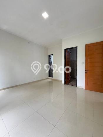 Rumah Mewah LB 300m2 Siap Huni Desain Elegan di Harjamukti, Depok Rumah Mewah LB 300m2 Siap Huni Desain Elegan di Harjamukti, Depok