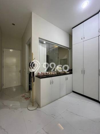 Rumah Luxury Modern Tanpa Renovasi di Legenda Wisata Bogor Rumah Luxury Modern Tanpa Renovasi di Legenda Wisata Bogor