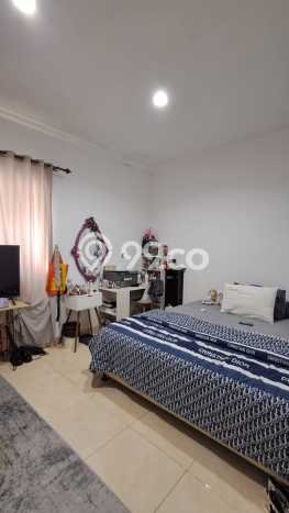 Rumah Modern LB/LT 250m2/200m2 Siap Huni Area Kota Wisata, Jakarta Timur Rumah Modern LB/LT 250m2/200m2 Siap Huni Area Kota Wisata, Jakarta Timur