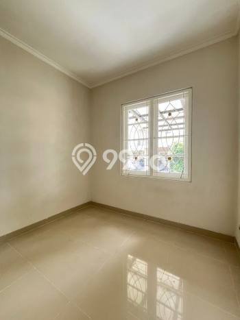 Rumah Luas Asri 3 KT Siap Pakai di Kota Wisata Jakarta Timur Rumah Luas Asri 3 KT Siap Pakai di Kota Wisata Jakarta Timur