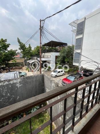 Rumah Elit Modern Tanpa Renovasi di Lebak Bulus Jakarta Selatan Rumah Elit Modern Tanpa Renovasi di Lebak Bulus Jakarta Selatan