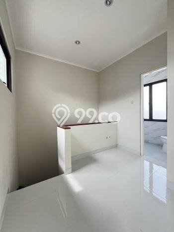 Rumah Modern 3 Kamar LT 128m2 di Kota Wisata Rumah Modern 3 Kamar LT 128m2 di Kota Wisata