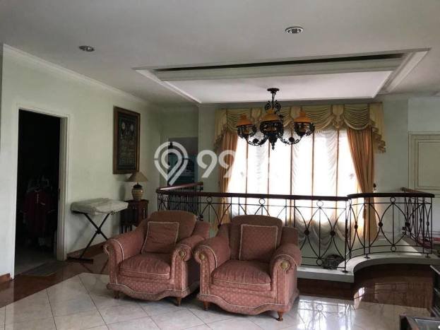 Rumah Luxury Modern Siap Huni di Raffles Hills Jakarta Timur Rumah Luxury Modern Siap Huni di Raffles Hills Jakarta Timur