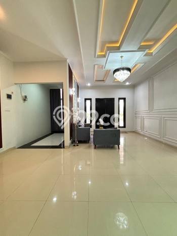 Rumah Mewah LB 300m2 Siap Huni Desain Elegan di Harjamukti, Depok Rumah Mewah LB 300m2 Siap Huni Desain Elegan di Harjamukti, Depok