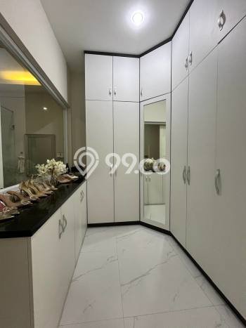 Rumah Luxury Modern Tanpa Renovasi di Legenda Wisata Bogor Rumah Luxury Modern Tanpa Renovasi di Legenda Wisata Bogor