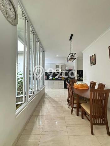 Rumah Elit LB 400m2 Siap Pakai Desain Elegan di Legenda Wisata, Jakarta Timur Rumah Elit LB 400m2 Siap Pakai Desain Elegan di Legenda Wisata, Jakarta Timur