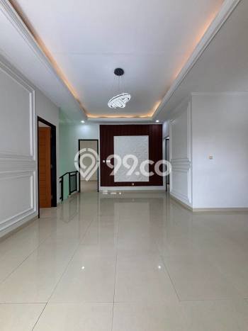 Rumah Mewah LB 300m2 Siap Huni Desain Elegan di Harjamukti, Depok Rumah Mewah LB 300m2 Siap Huni Desain Elegan di Harjamukti, Depok