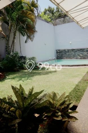 Rumah Luxury Modern Tanpa Renovasi di Lebak Bulus Jakarta Selatan Rumah Luxury Modern Tanpa Renovasi di Lebak Bulus Jakarta Selatan