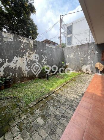 Rumah Elit Modern Tanpa Renovasi di Lebak Bulus Jakarta Selatan Rumah Elit Modern Tanpa Renovasi di Lebak Bulus Jakarta Selatan