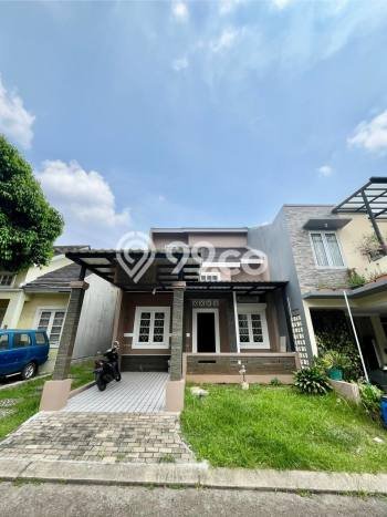 Rumah Luas Asri 3 KT Siap Pakai di Kota Wisata Jakarta Timur Rumah Luas Asri 3 KT Siap Pakai di Kota Wisata Jakarta Timur