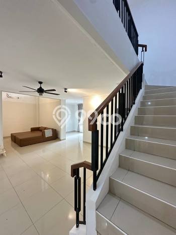 Dijual Rumah Luas Megah Dengan View Cantik di Kota Wisata, Bogor Dijual Rumah Luas Megah Dengan View Cantik di Kota Wisata, Bogor