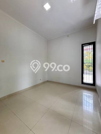 Rumah Mewah LB 300m2 Siap Huni Desain Elegan di Harjamukti, Depok Rumah Mewah LB 300m2 Siap Huni Desain Elegan di Harjamukti, Depok