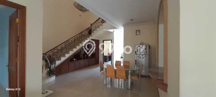 For Sale! Premium House LT 300m2 Desain Elegan di Green Garden For Sale! Premium House LT 300m2 Desain Elegan di Green Garden