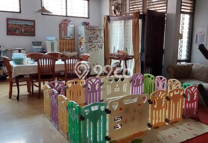 Rumah Luxury Modern Tanpa Renovasi di Kemanggisan Jakarta Barat Rumah Luxury Modern Tanpa Renovasi di Kemanggisan Jakarta Barat