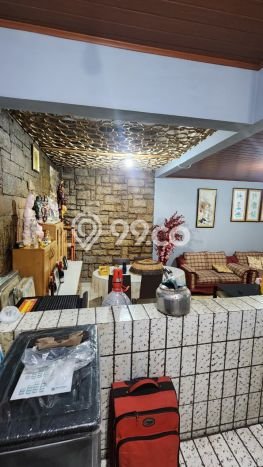 Rumah Luxury Modern Tanpa Renovasi di Kedoya Selatan Jakarta Barat Rumah Luxury Modern Tanpa Renovasi di Kedoya Selatan Jakarta Barat