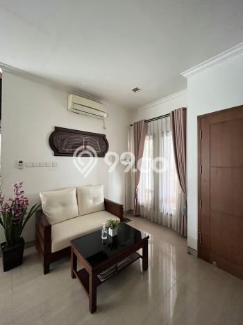 Jual Rumah Mewah Elegan Dengan View Cantik di Cibubur, Jakarta Timur Jual Rumah Mewah Elegan Dengan View Cantik di Cibubur, Jakarta Timur