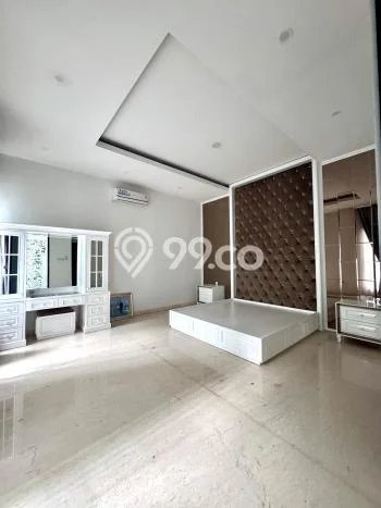 Rumah sewa siap huni 5 Kamar Tidur di Citra Grand, Jakarta Timur Rumah sewa siap huni 5 Kamar Tidur di Citra Grand, Jakarta Timur