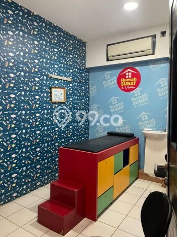 Ruko Dijual di Jakarta Timur LT 102m2 & LB 250m2 Lokasi Terbaik! Ruko Dijual di Jakarta Timur LT 102m2 & LB 250m2 Lokasi Terbaik!