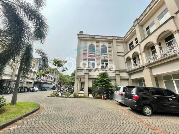 FOR RENT! Ruko di Galaxy Cocok untuk Bisnis 169m2 FOR RENT! Ruko di Galaxy Cocok untuk Bisnis 169m2