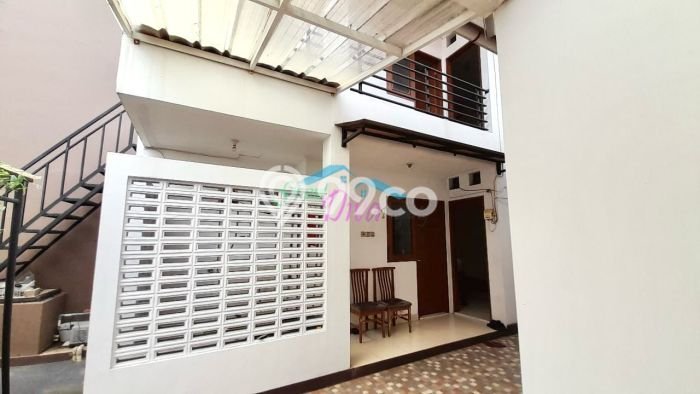 For Sale! Luxury House LT 550m2 Desain Modern di Jaka Setia For Sale! Luxury House LT 550m2 Desain Modern di Jaka Setia
