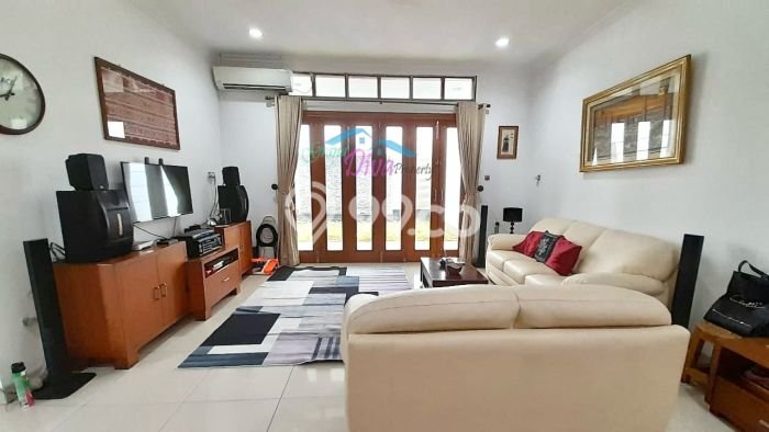 For Sale! Luxury House LT 550m2 Desain Modern di Jaka Setia For Sale! Luxury House LT 550m2 Desain Modern di Jaka Setia