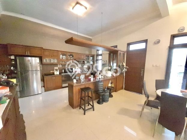 Rumah Elit LB 385m2 Siap Huni Desain Elegan di Jaka Setia, Bekasi Rumah Elit LB 385m2 Siap Huni Desain Elegan di Jaka Setia, Bekasi