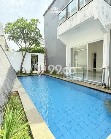 Rumah Mewah Siap Huni LT 226m2 di Cilandak, Jakarta Selatan Rumah Mewah Siap Huni LT 226m2 di Cilandak, Jakarta Selatan