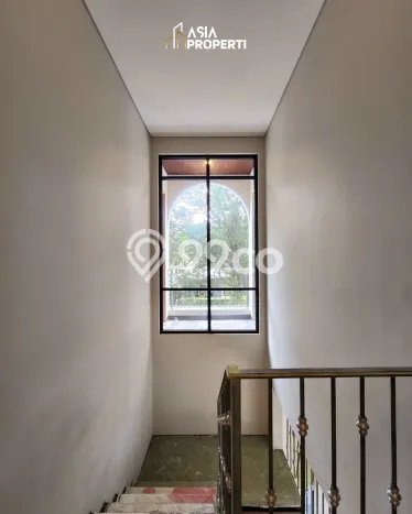 Rumah Elit Modern Siap Huni di Pondok Indah Jakarta Selatan Rumah Elit Modern Siap Huni di Pondok Indah Jakarta Selatan