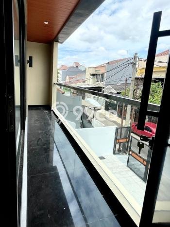 Rumah Elit Modern Siap Huni di BSD Tangerang Rumah Elit Modern Siap Huni di BSD Tangerang