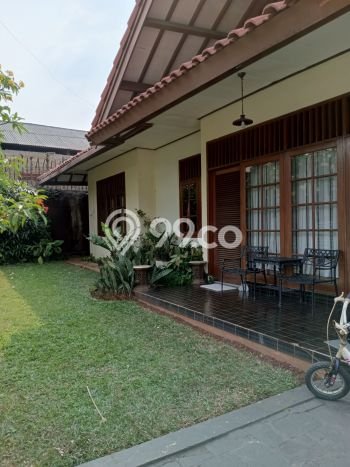 Rumah Elit Modern Tanpa Renovasi di Bintaro Jakarta Selatan Rumah Elit Modern Tanpa Renovasi di Bintaro Jakarta Selatan