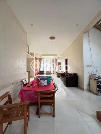 Hunian Eksklusif Dijual LT 200m2 di BSD, Tangerang Selatan Hunian Eksklusif Dijual LT 200m2 di BSD, Tangerang Selatan