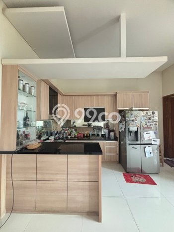 Hunian Eksklusif Dijual LT 200m2 di BSD, Tangerang Selatan Hunian Eksklusif Dijual LT 200m2 di BSD, Tangerang Selatan